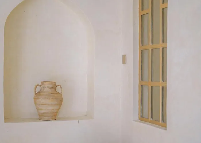 Stella: 2br Vibrant Mediterranean Oasis *