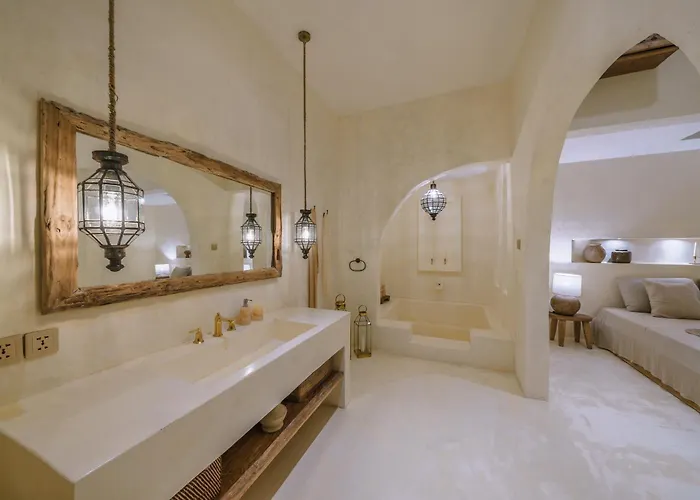 Stella: 2br Vibrant Mediterranean Oasis *