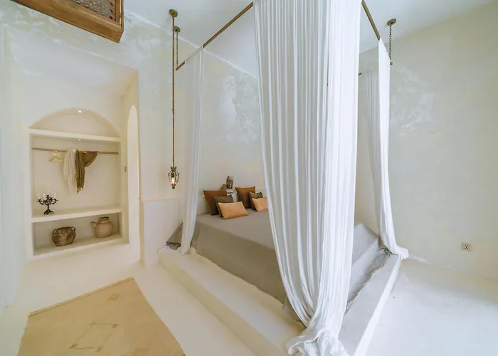 Stella: 2br Vibrant Mediterranean Oasis Villa