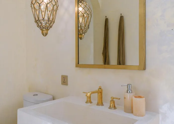 Stella: 2br Vibrant Mediterranean Oasis Villa