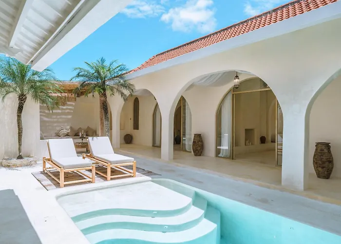 Villa Stella: 2br Vibrant Mediterranean Oasis