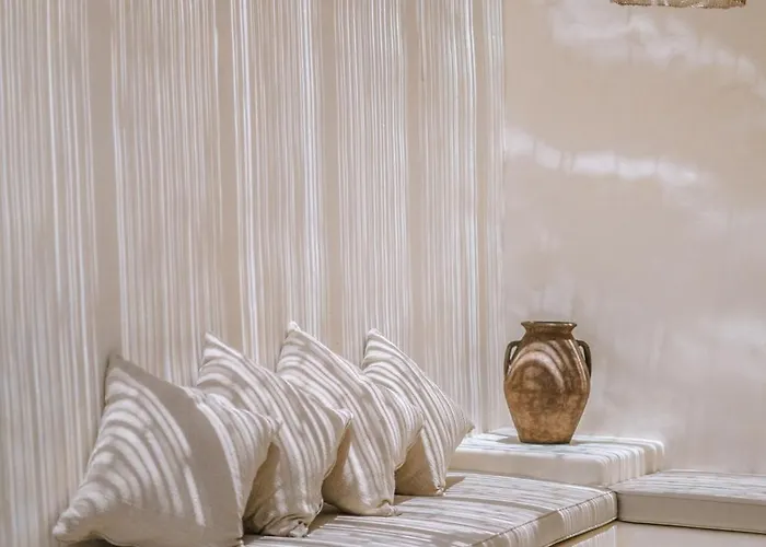 Stella: 2br Vibrant Mediterranean Oasis * Canggu (Bali)