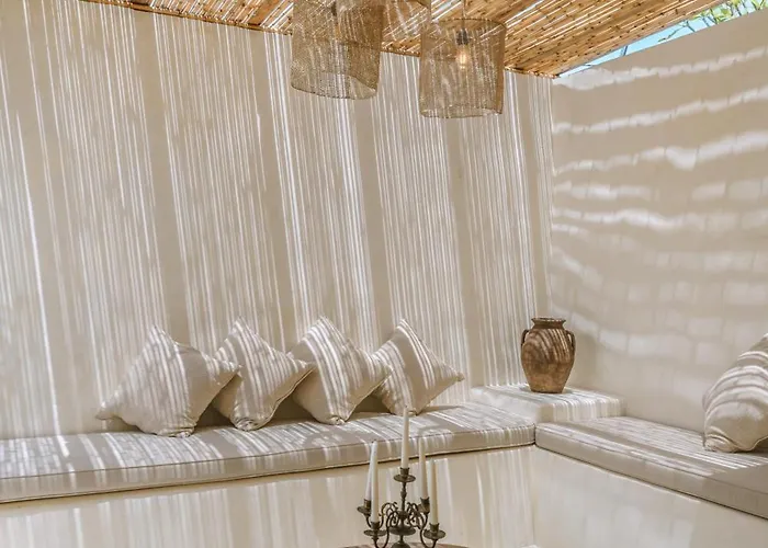 Stella: 2br Vibrant Mediterranean Oasis * Canggu (Bali)