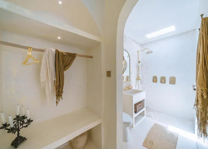 Stella: 2br Vibrant Mediterranean Oasis Villa *