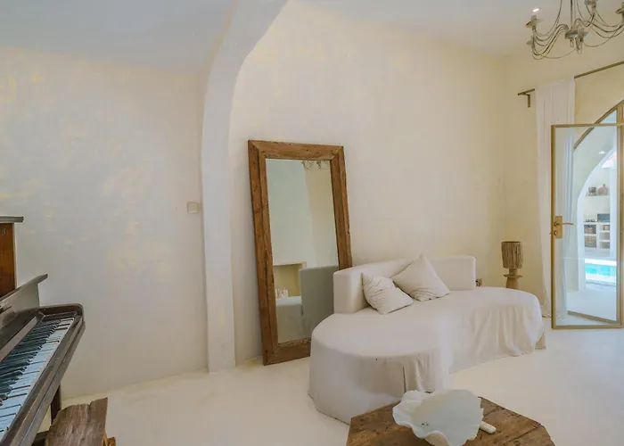 Stella: 2br Vibrant Mediterranean Oasis * Canggu (Bali)