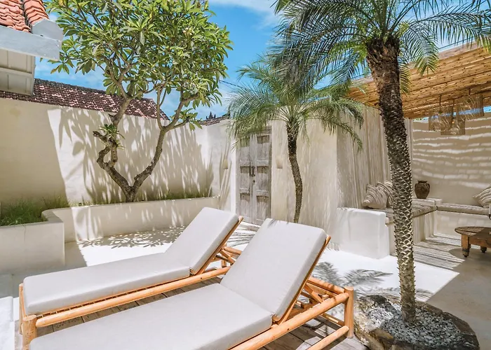 Stella: 2br Vibrant Mediterranean Oasis Canggu (Bali)