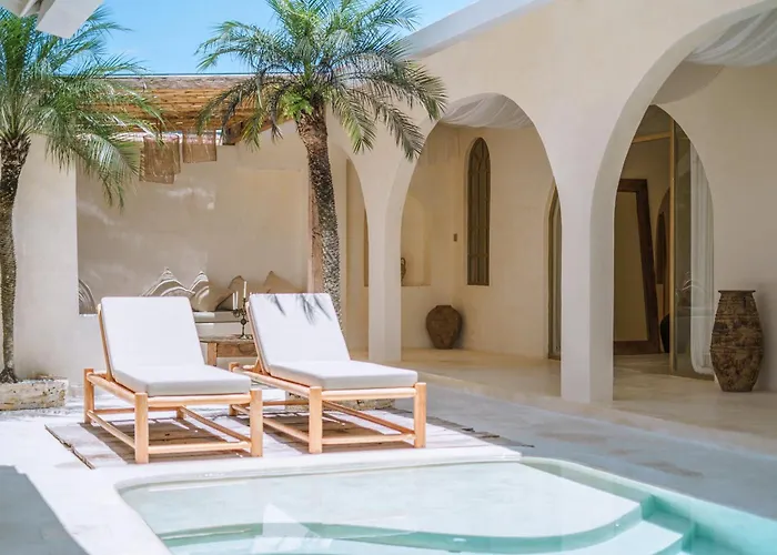 Stella: 2br Vibrant Mediterranean Oasis Villa *